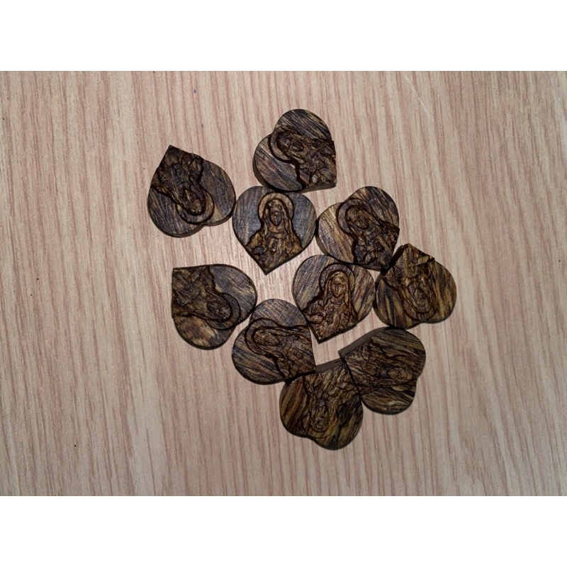Charm mix Vòng Tay Đức Mẹ trầm Hương Sánh Chìm