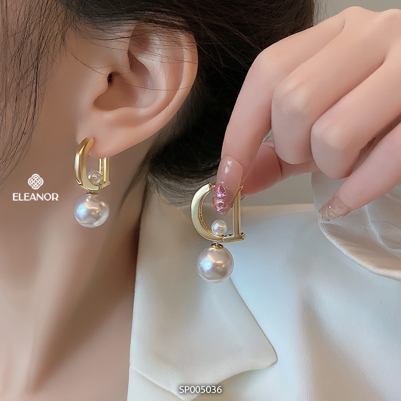 Bông tai nữ chuôi bạc 925 Eleanor Accessories chữ D ngọc trai nhân tạo phụ kiện trang sức 5036