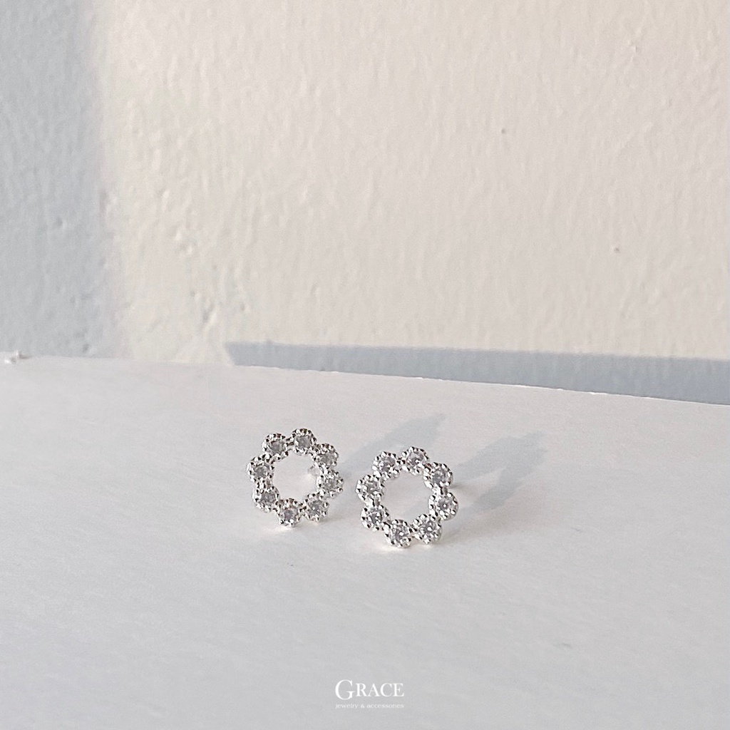 Khuyên tai tròn đá Cushy Grace Jewelry (Đôi)