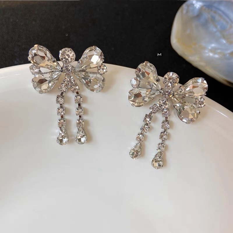 Khuyên tai nơ đính đá dự tiệc bling bling - khanturban.vn