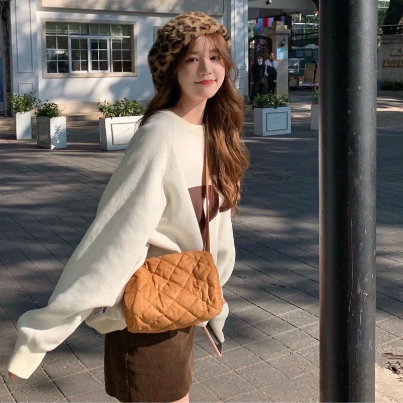 Set đồ nữ áo sweater nữ nỉ chữ P kèm chân váy nhung mini skirt dáng ngắn AS163