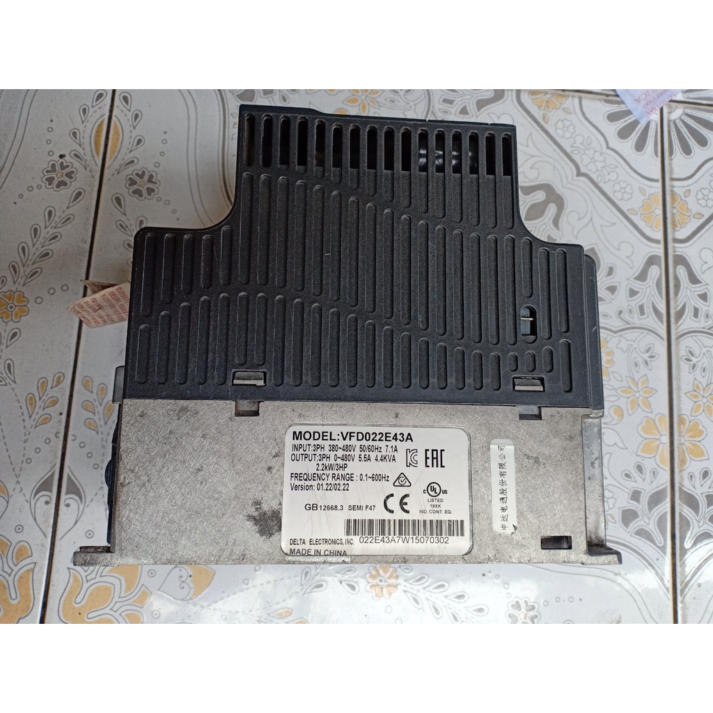 Biến tần Delta VDF037EL43A 3.7Kw-380V