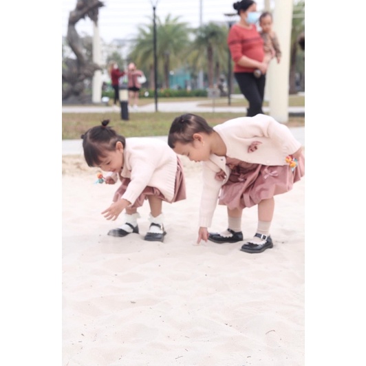 Set váy nhung cao cấp cho bé gái