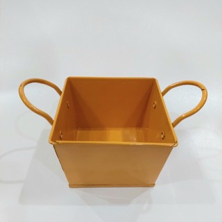 Xô thiếc nhỏ đựng đồ
