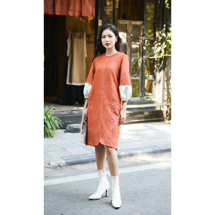 Đầm dáng suông thêu hoa BIJIN BOUTIK chất liệu da lộn cao cấp