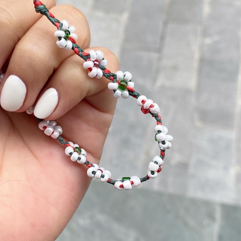 Vòng tay hoa giáng sinh handmade