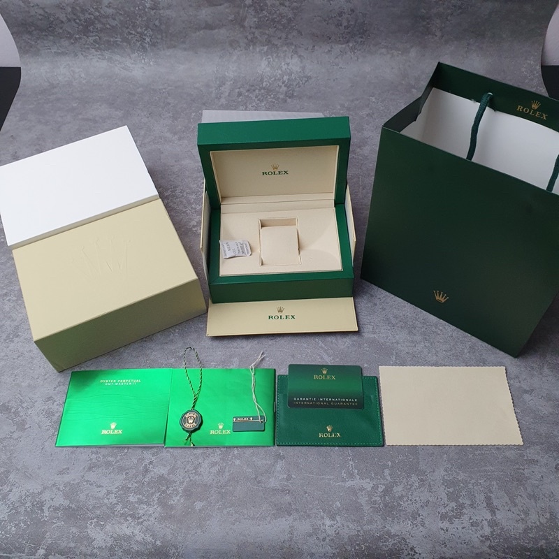 Hộp đồng hồ Rolex loại 1, đi kèm sổ thẻ + túi xách