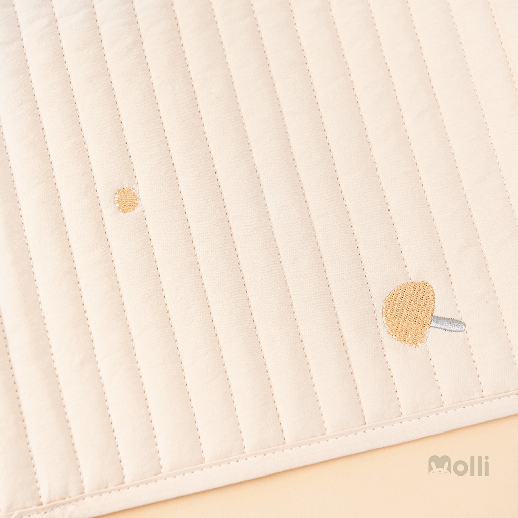 Lót chống thấm cho bé Molli 45x70 cm, tấm lót thay bỉm họa tiết cao cấp