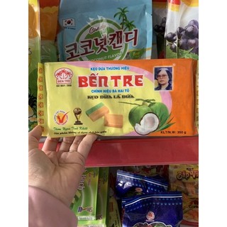 Kẹo dừa lá dứa bến tre chính hiệu bà hai tỏ 350g