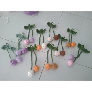 Quả  cherry   bằng  len (  ghim  cài  áo )