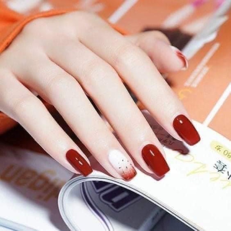 Móng úp phom NGẮN không cần mài dũa