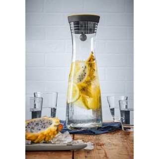 Bình thủy tinh có núm lọc nước WMF Wasserkaraffe Basic 1L - Hàng Đức