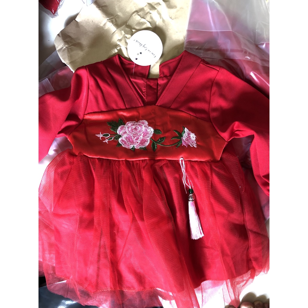 Đầm hanbok đỏ xinh cho bé gái, váy hoa đỏ diện tết siêu xinh