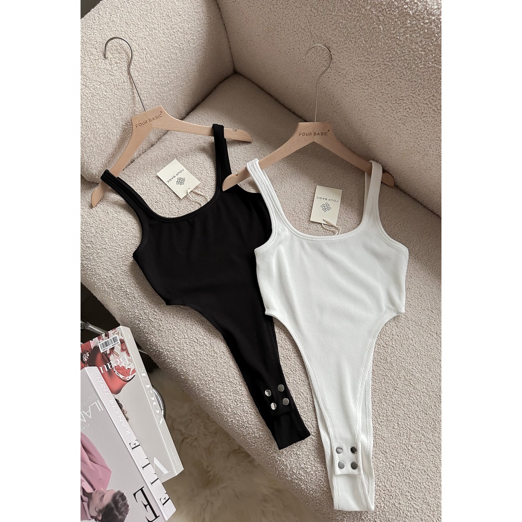Áo jumpsuit basic liền thân nút bấm cá tính A42 Four Studio