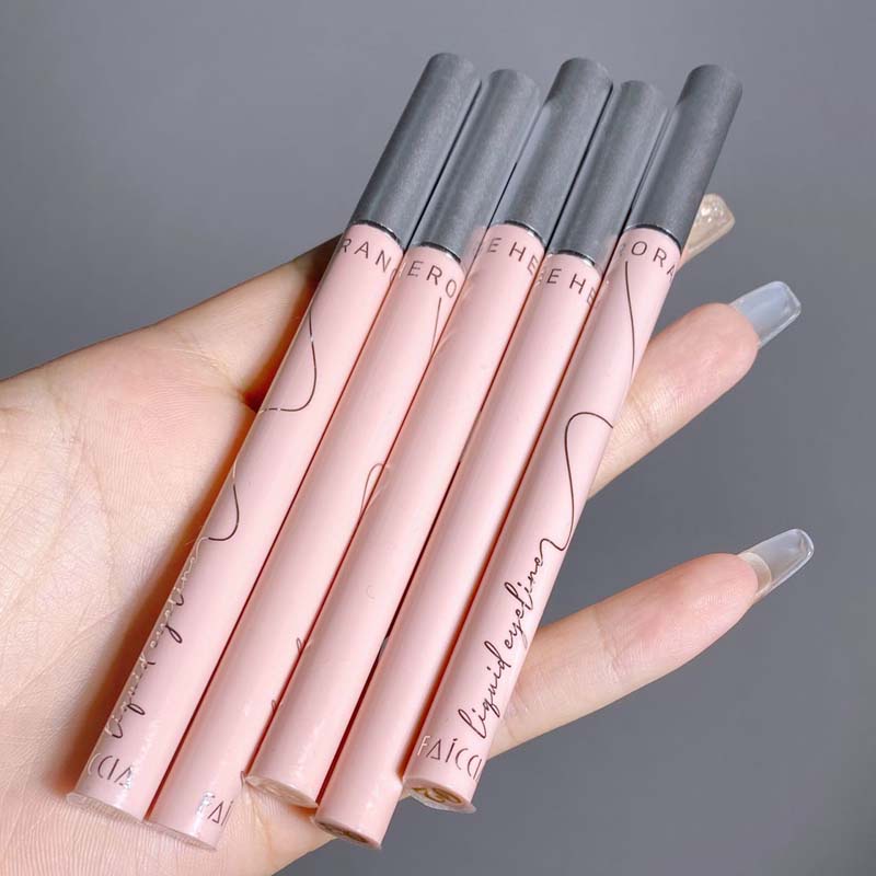 Bút Kẻ Mắt Dạng Lỏng Chống Nước Nhanh Khô Không Nhòe Tiện Dụng