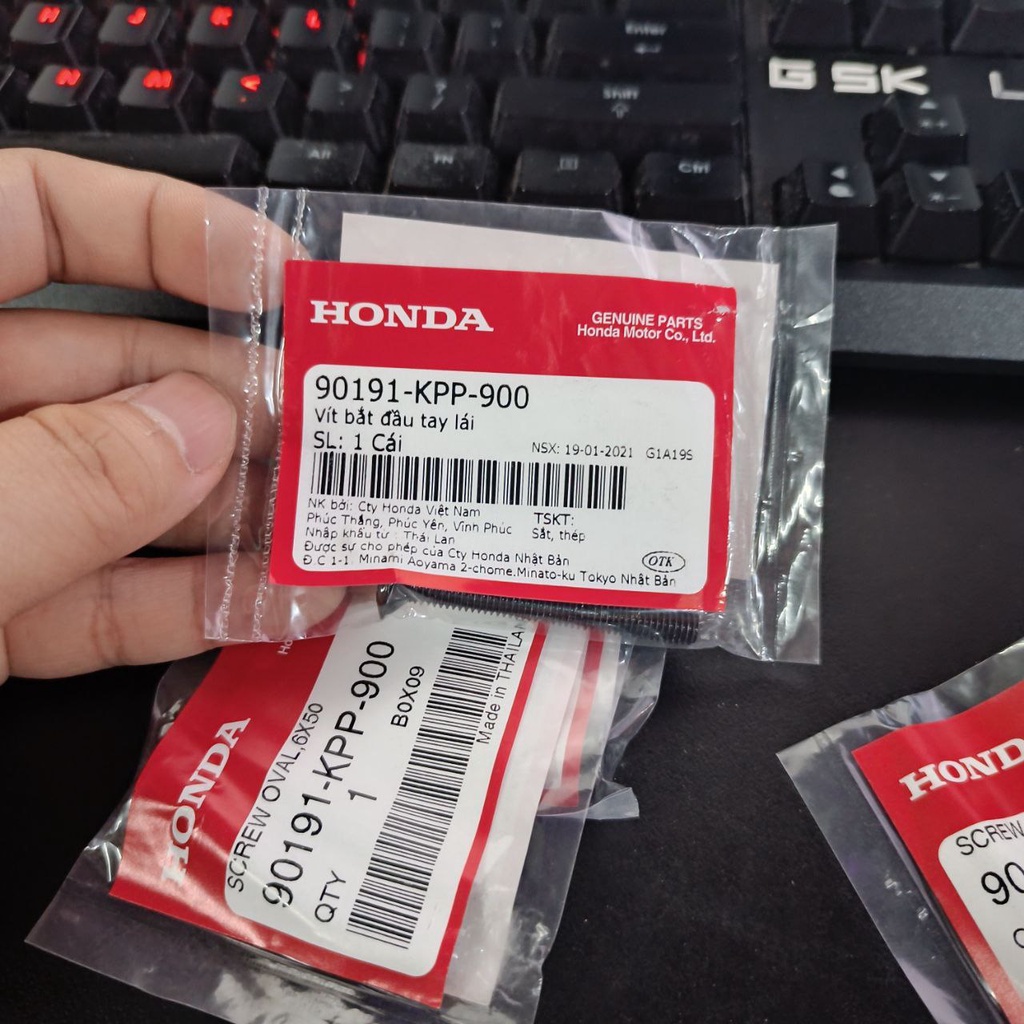 Vít bắt đầu tay lái SH 2020 và nhiều dòng xe  6x50 chính hãng