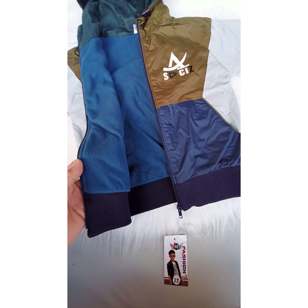 Áo khoác gió cho bé trai 15-18kg