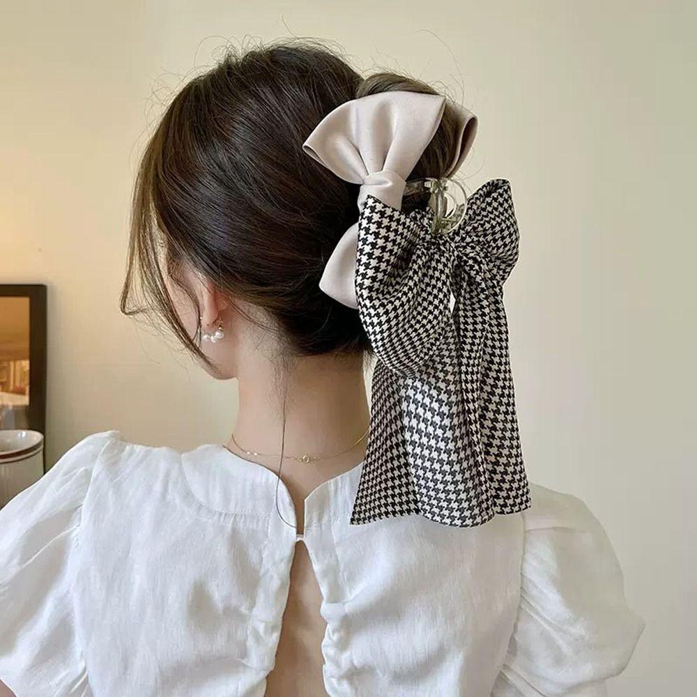 Kẹp Tóc Đuôi Ngựa Bằng Ruy Băng Họa Tiết Kẻ Sọc Thời Trang Cho Nữ Giá Đỡ