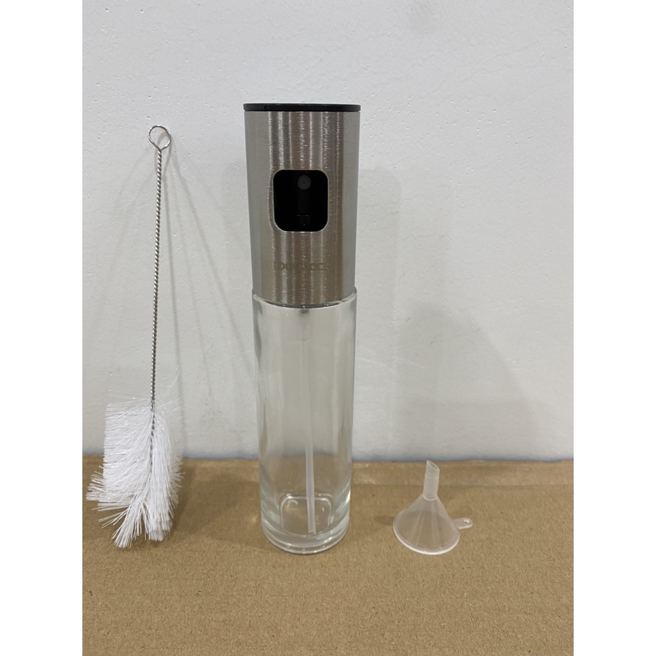 Bình xịt dầu ăn Lock&amp;Lock 100ml kèm phểu và cọ rửa - CKO109