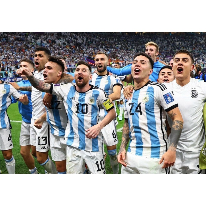 Bộ áo bóng đá đội tuyển Argentina sọc 3 sao mới nhất, áo đá banh messi ba sao, in ấn tên và số theo yêu cầu