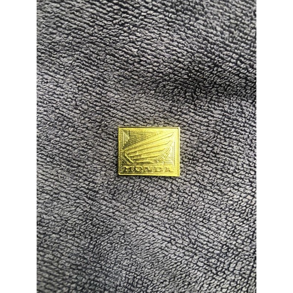 logo vàng titanium Honda cánh chim