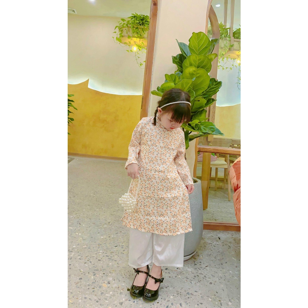 Áo dài tết 2023 dáng cổ truyền cho bé gái tặng kèm bờm hạt đáng yêu