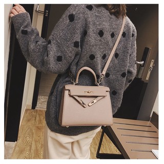 Túi da nữ HM Kelly size 19 va 22 , nhiều màu,trơn và họa tiết vân.
