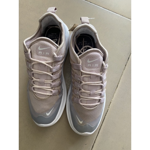 Giày chính hãng đã qua sử dụng