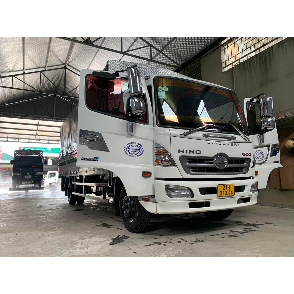 Ốp tay nắm cửa cánh chim Hino 500