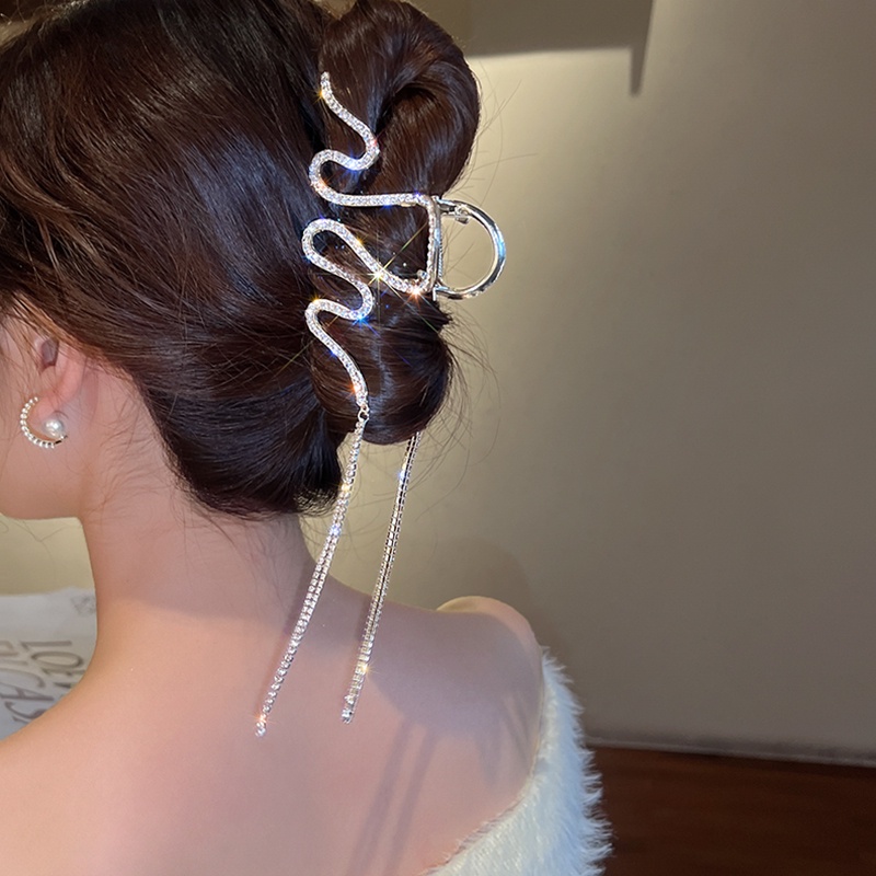 Kẹp Tóc Dạng Rắn Đính Kim Cương Lấp Lánh Sang Trọng