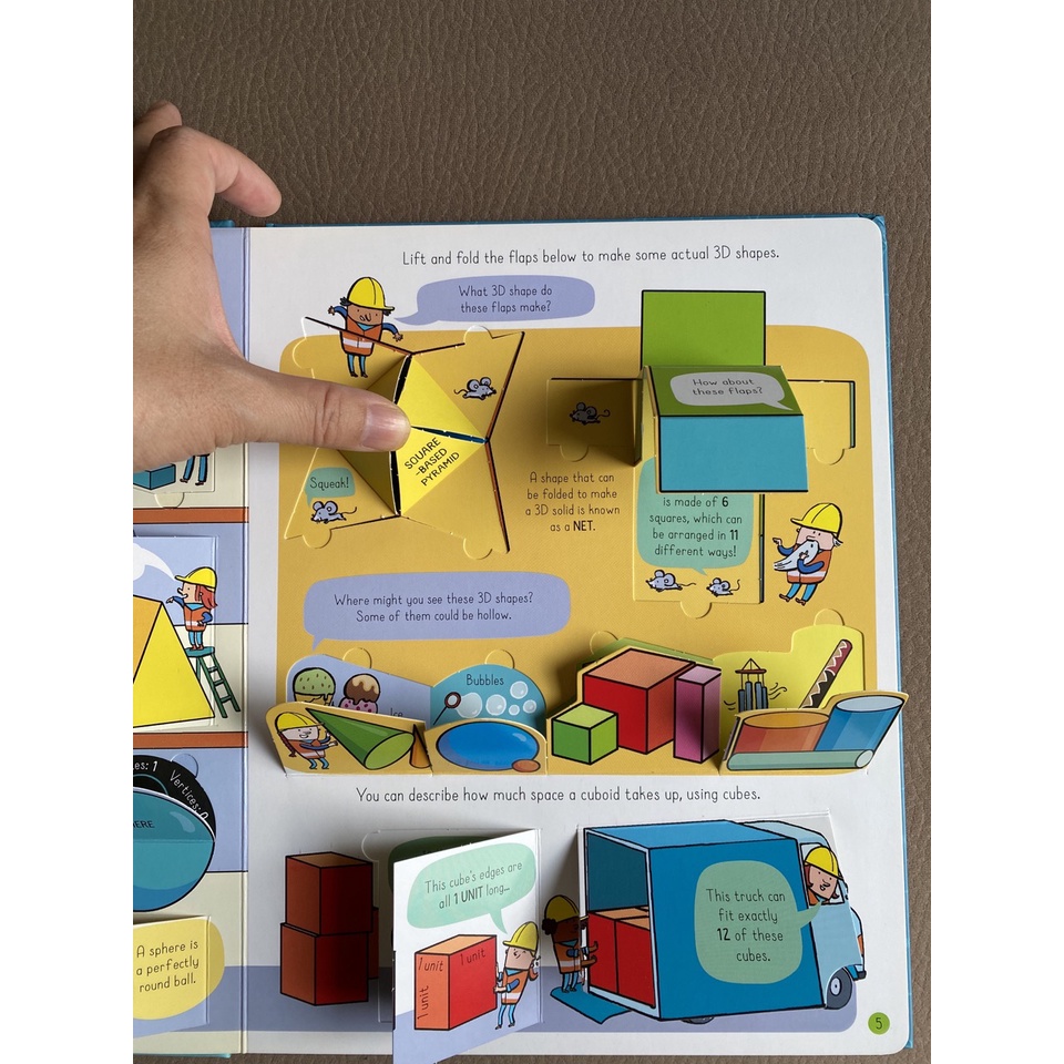 Sách Lift-the-Flap Maths Shapes - toán hình học bằng tiếng anh lật mở dành cho học sinh.