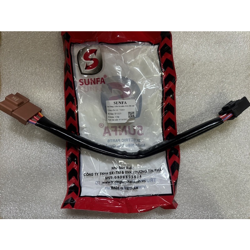 Giắc sạc 3 pha  Vario