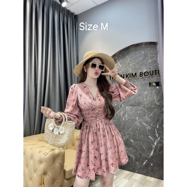 Đầm cổ V tay dài