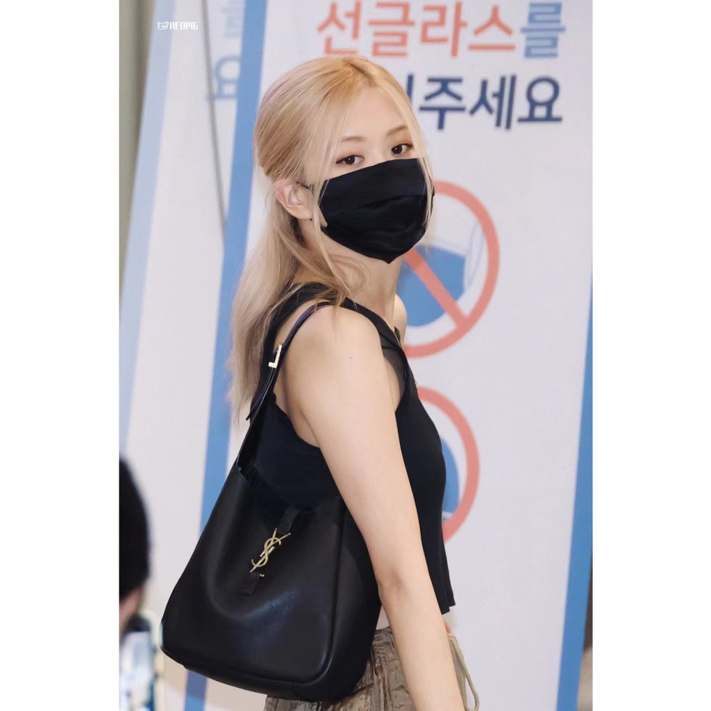 Túi Xách Da 5 / 7 - SL 2022 Kích Thước 23 X 22 X 8 / 5 cm In Hoạ Tiết Hoa Hồng Xinh Xắn