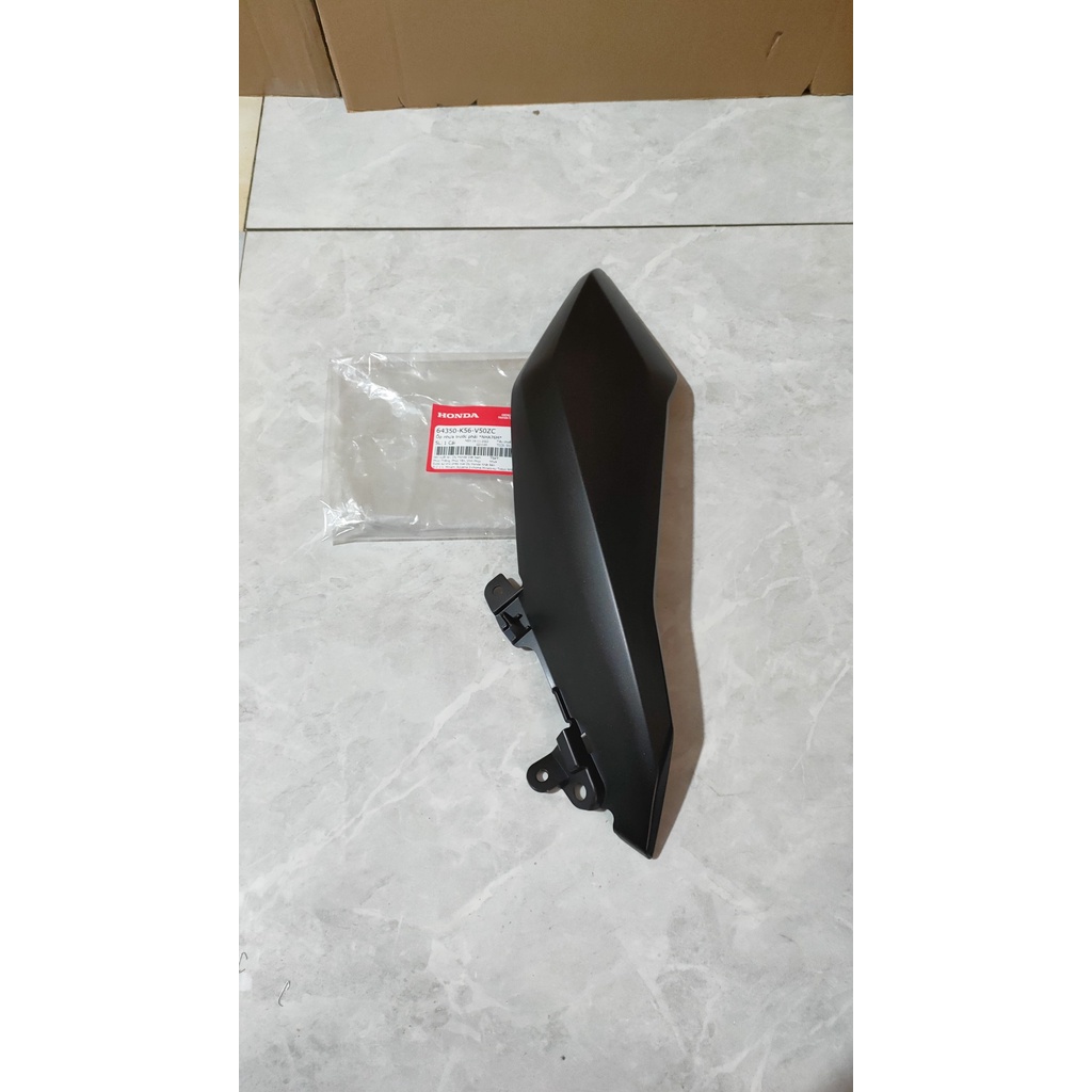 Ốp nhựa trước bên phải - ốp đèn xi nhan HONDA WINNER X năm 2019 màu Đen nhám. *NHA76M* (64350K56V50ZC)