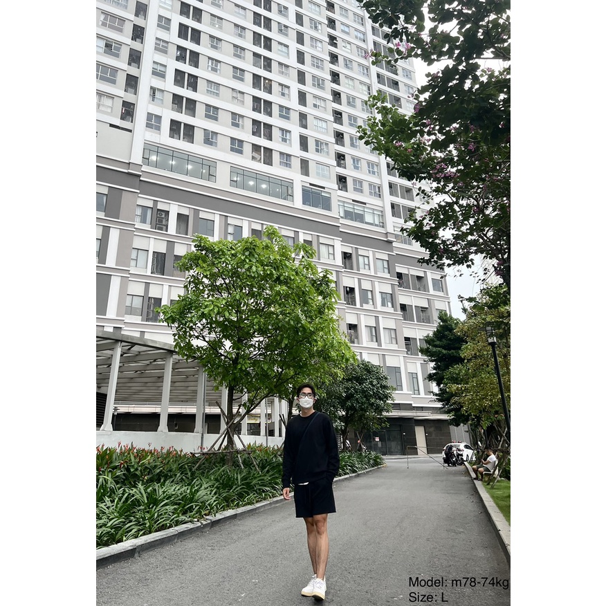 Áo nỉ GL hiệu Nga Basic Sweater_màu đen