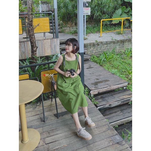 Váy cổ vuông Yuhi các màu