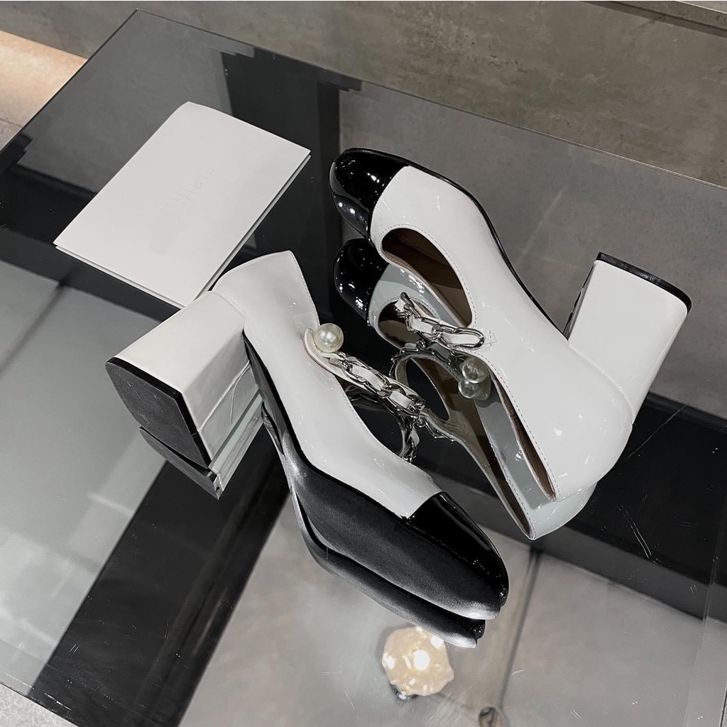 Giày cao gót đế vuông miumiu họa tiết quai xích ngọc tiểu thư thanh lịch