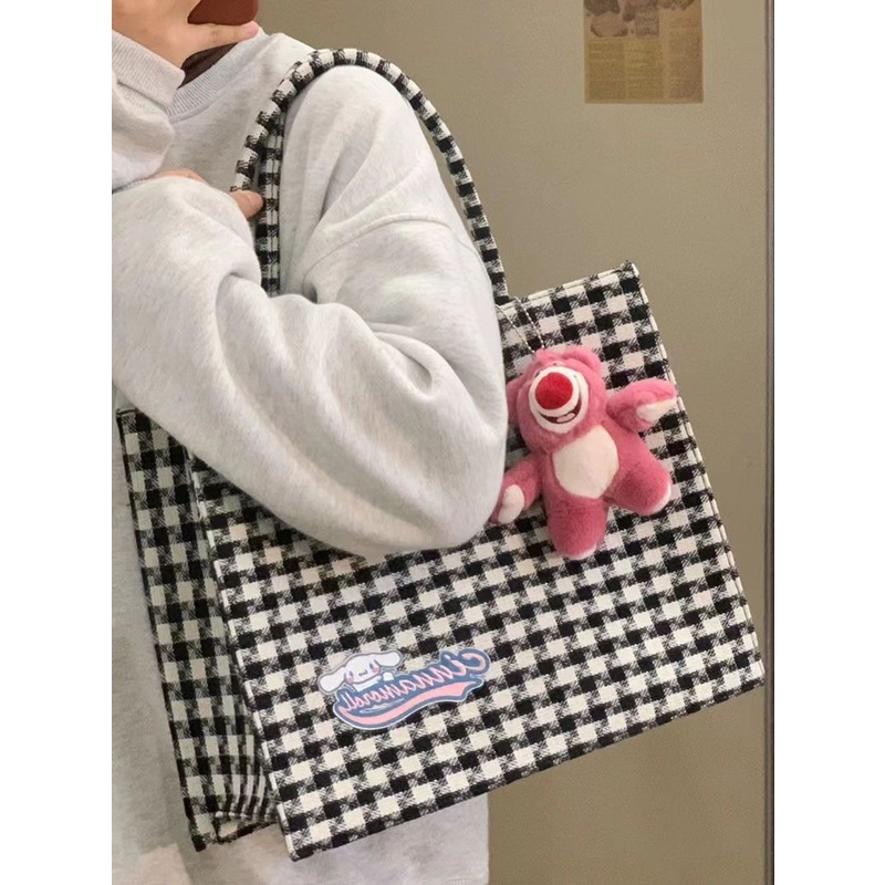 Túi Tote Đeo Vai Họa Tiết Sọc Caro Trắng Đen Kích Thước 37X15X28Cm Thời Trang Cao Cấp