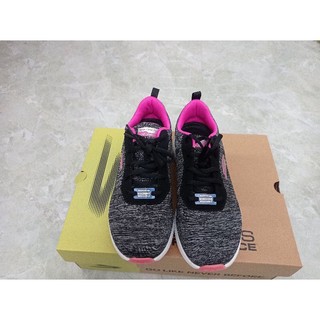 Giày skechers nữ chính hãng
