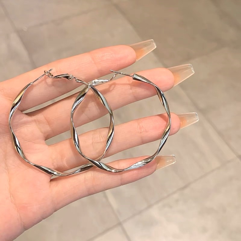 bông tai khoen tròn xoắn khuyên tai tròn phong cách hàn quốc