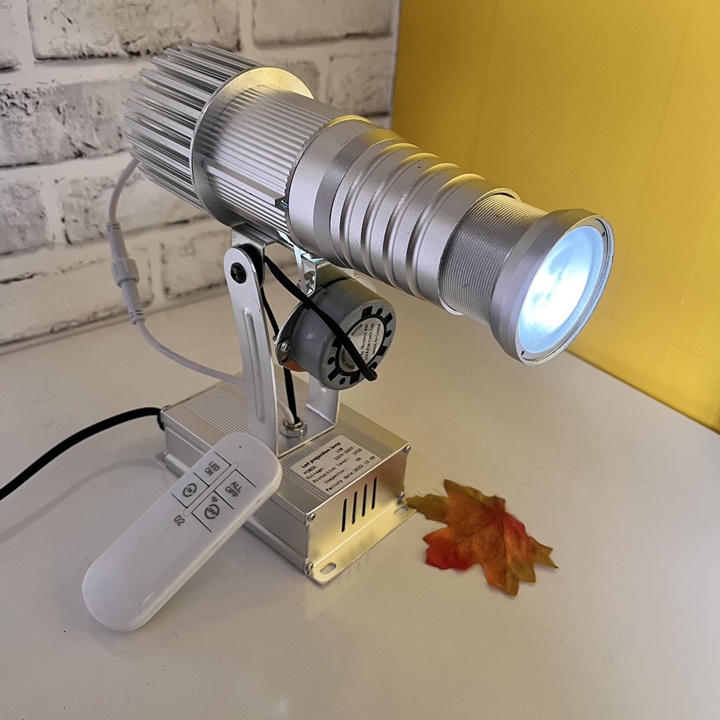 Đèn LED chiếu Logo thương hiệu công suất 15W hình ảnh xoay có remote điều khiển - T0270