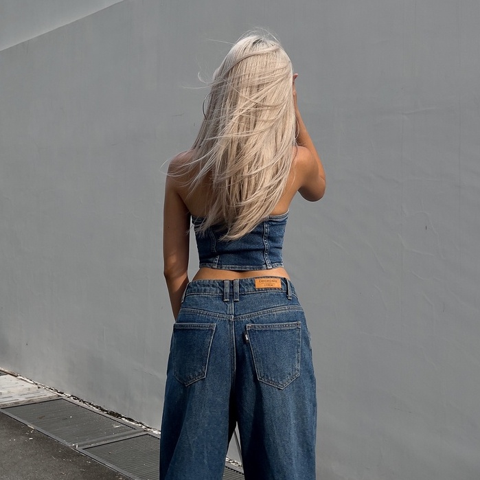 Áo ống jean CHICMONKI phom croptop chất jeans co giãn màu xanh đậm - KRISSY CMJ1400