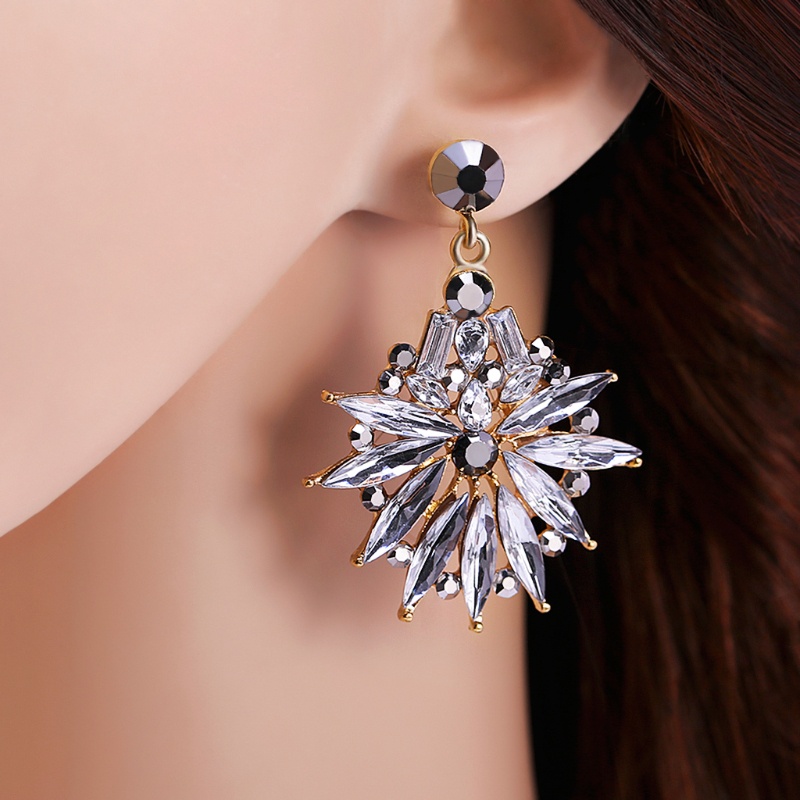 Bông Tai Hình Giọt Nước Đính Đá Pha Lê Trong Suốt Sang Trọng Thời Trang Cho Nữ