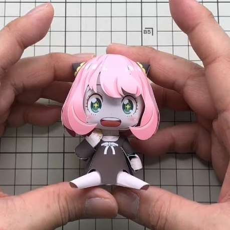 Mô hình Anime SPY x FAMILY - ANYA xem TV 2 biểu cảm