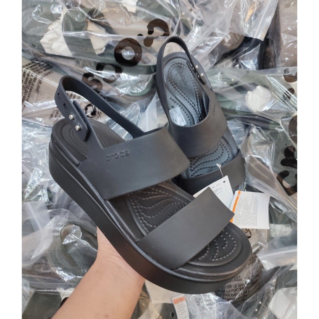 Sandal C!ross Brookklyn đế bằng Mẫu Mới Nhất 2023 Full Tag Hộp Đẹp, Êm, Bền Nhẹ Cao Cấp Nhiều Màu