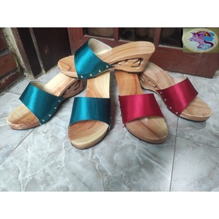 Guốc gỗ guốc mộc đế xuồng 7 phân quai lụa