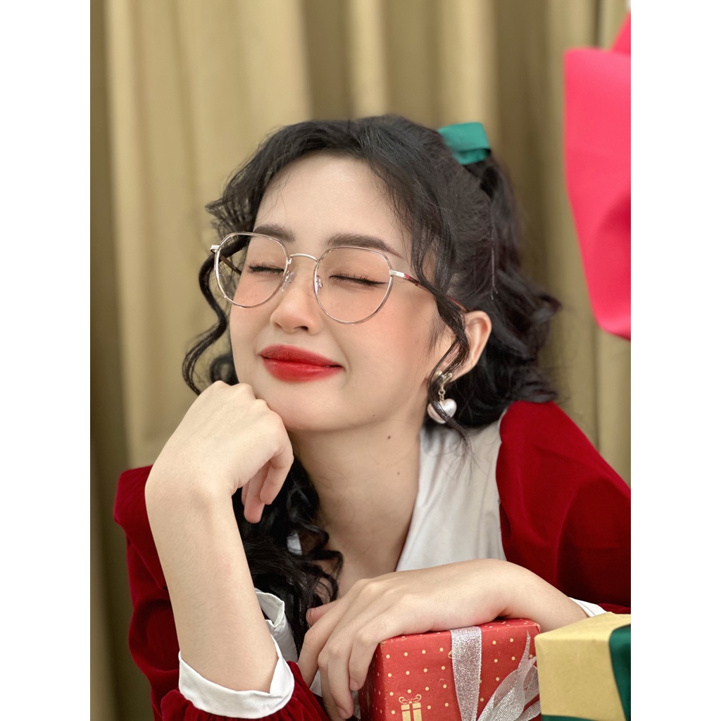 Gọng kính cận nam nữ LILYEYEWEAR chất liệu nhựa chắc chắn kiểu dáng thời trang phù hợp với nhiều gương mặt dễ đeo 11917