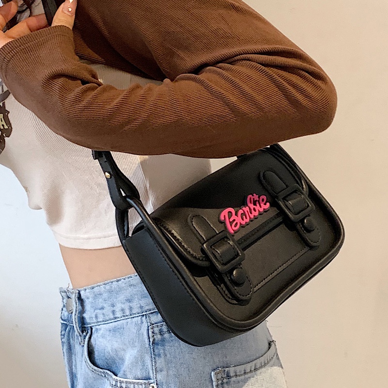 Túi Xách Đeo Dưới Cánh Tay Hình Búp Bê Barbie Cambridge Dễ Phối Đồ Hợp Thời Trang Cho Bạn Gái WESTIE - A205.TXN