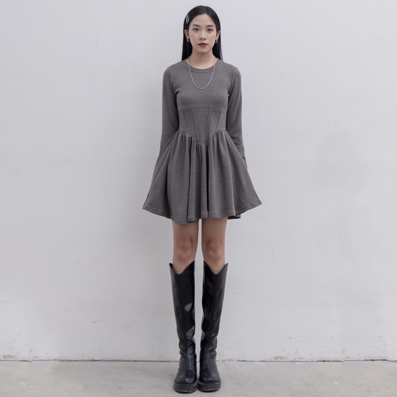 Váy nỉ dài tay liền thân bó sát Chase Me DRESS